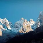 Santu Colas Летний дом *