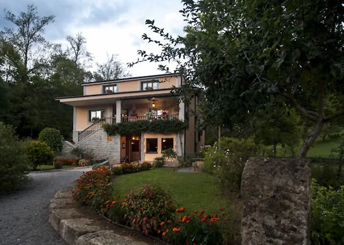 Gospodarstwo wiejskie Santu Colas Corao